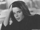  Neve Campbell wallpaper