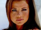  Yasmine Bleeth wallpaper